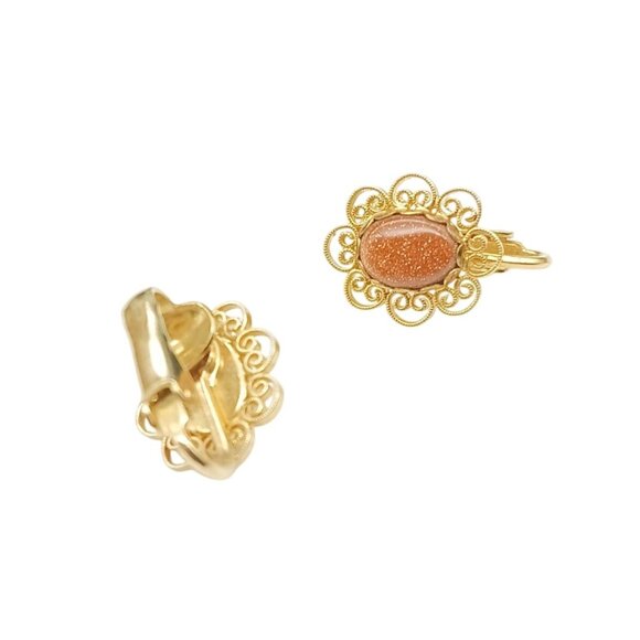 Vintage Gold-Tone Filigree Clip-On Earrings with Oval Goldstone Cabochon - Picture 4 of 4